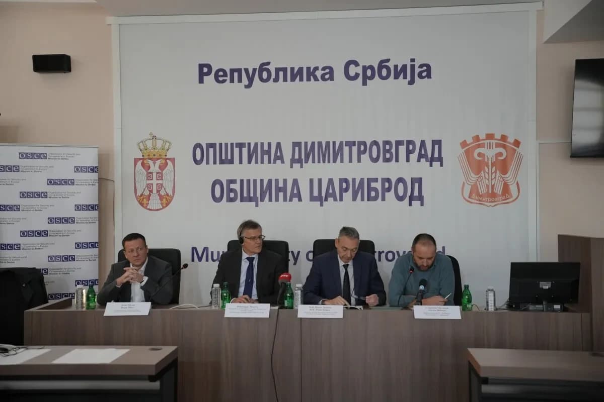 Skup o javnom informisanju na bugarskom jeziku u Dimitrovgradu: Glavni problemi bezbednost i održivo finansiranje medija