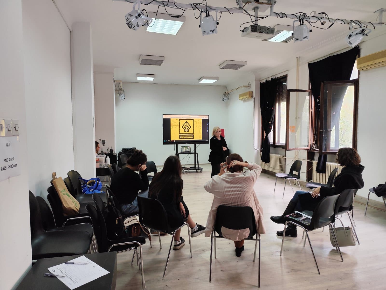 The first training for the safety of female journalists was held in Belgrade, during the registration period for November 15th.