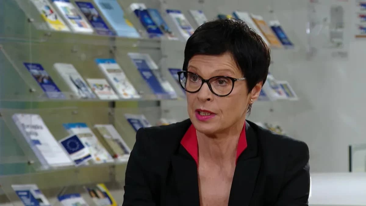 Marta Kos osudila napade na građane i novinare na protestima u Srbiji