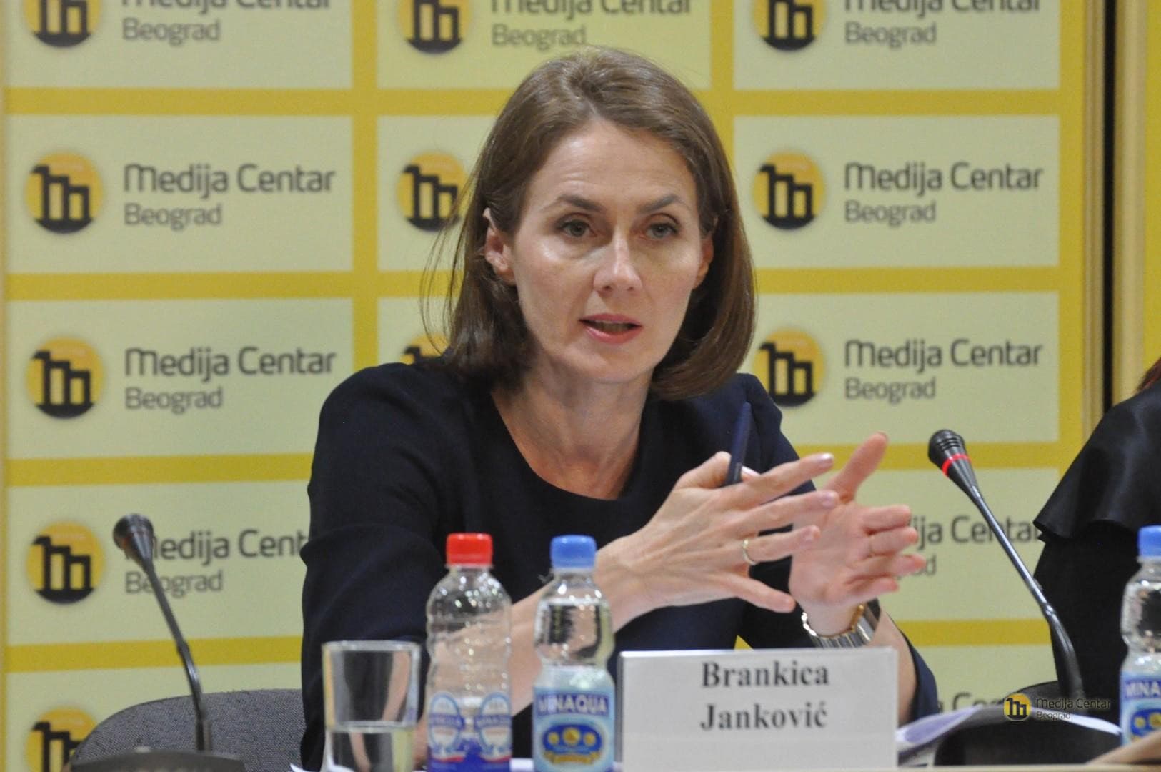 Poverenica: Nenormalna količina govora mržnje u javnosti – i iz institucija i sa nacionalnih frekvencija