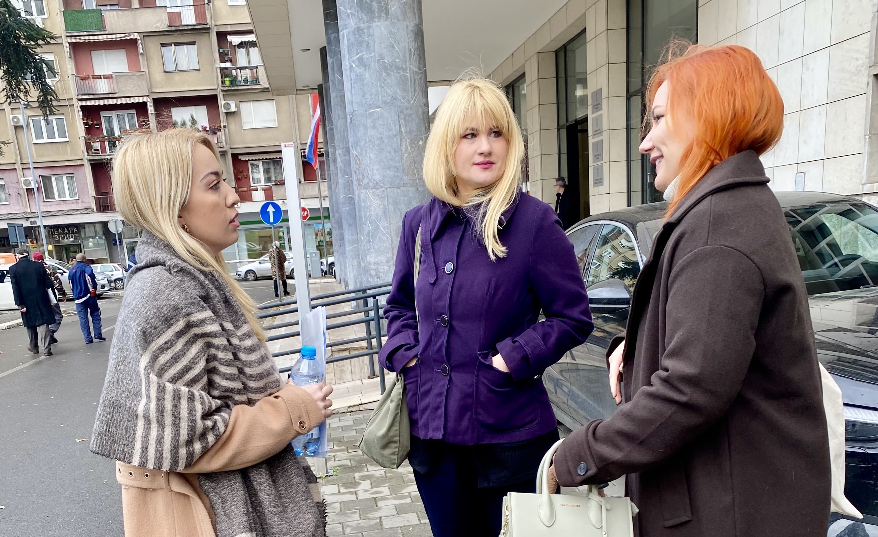 KRIK journalist Sofija Bogosavljev has been acquitted of criminal prosecution in the lawsuit filed by the company "Starting" (VIDEO).