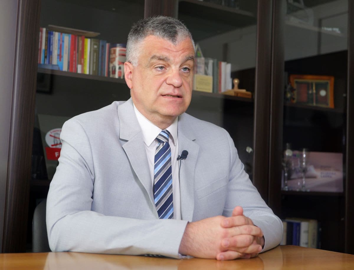 Zatvaranje ministarskog kruga: Autorski tekst Saše Mirkovića za Vreme
