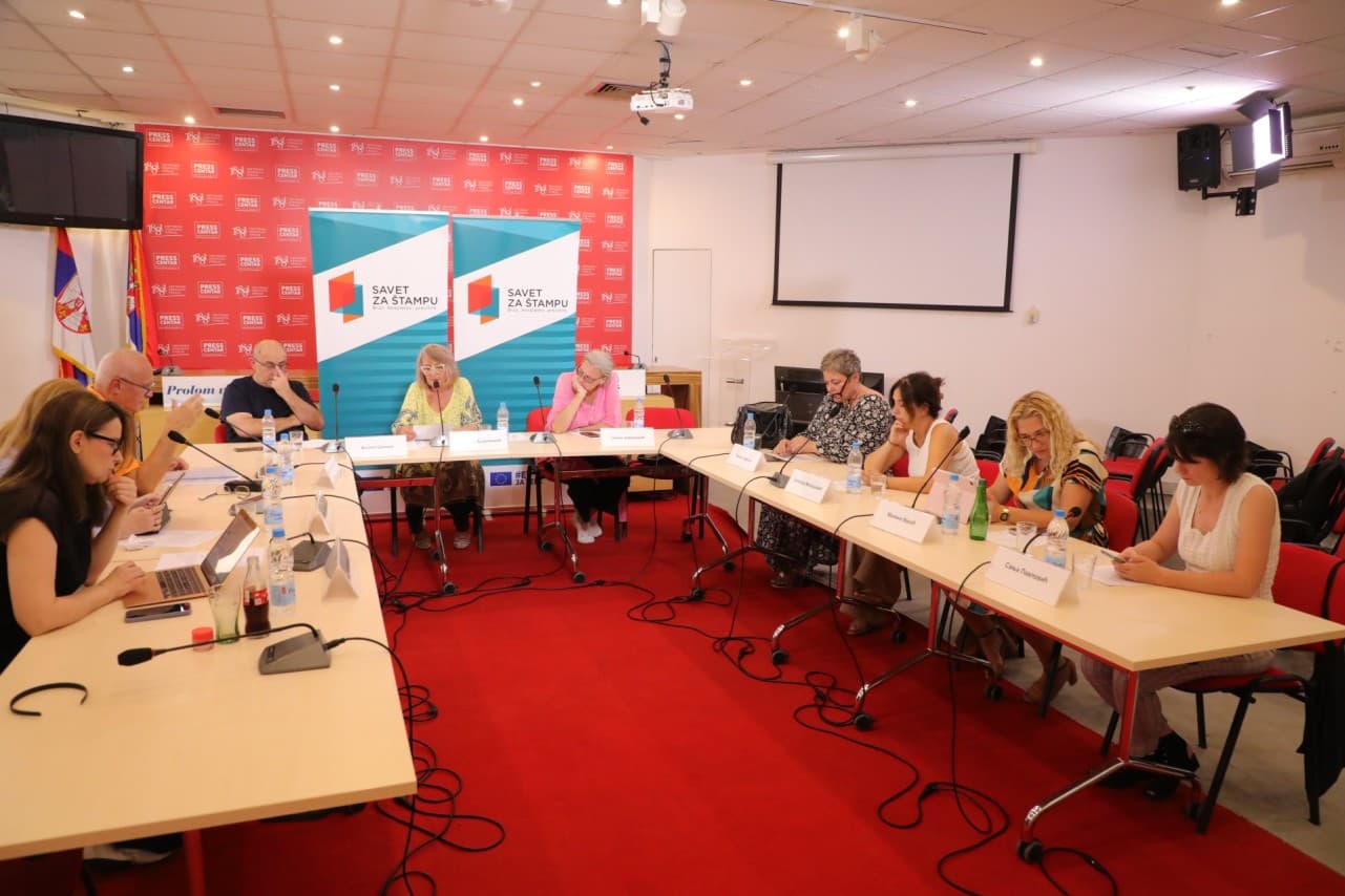 Komisija za žalbe Saveta za štampu: Novosti, Informer i Alo prekršili Kodeks novinara Srbije tekstovima o Veranu Matiću