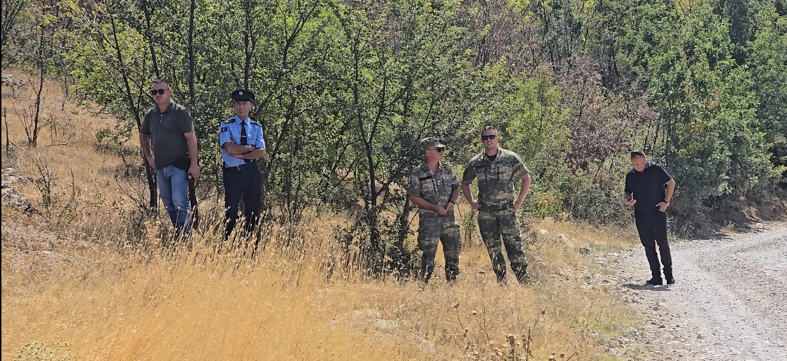 ANEM alarm: Policajci snimali godišnjicu nestanka Perenića i Slavuja, kod jednog na telefonu oznaka OVK