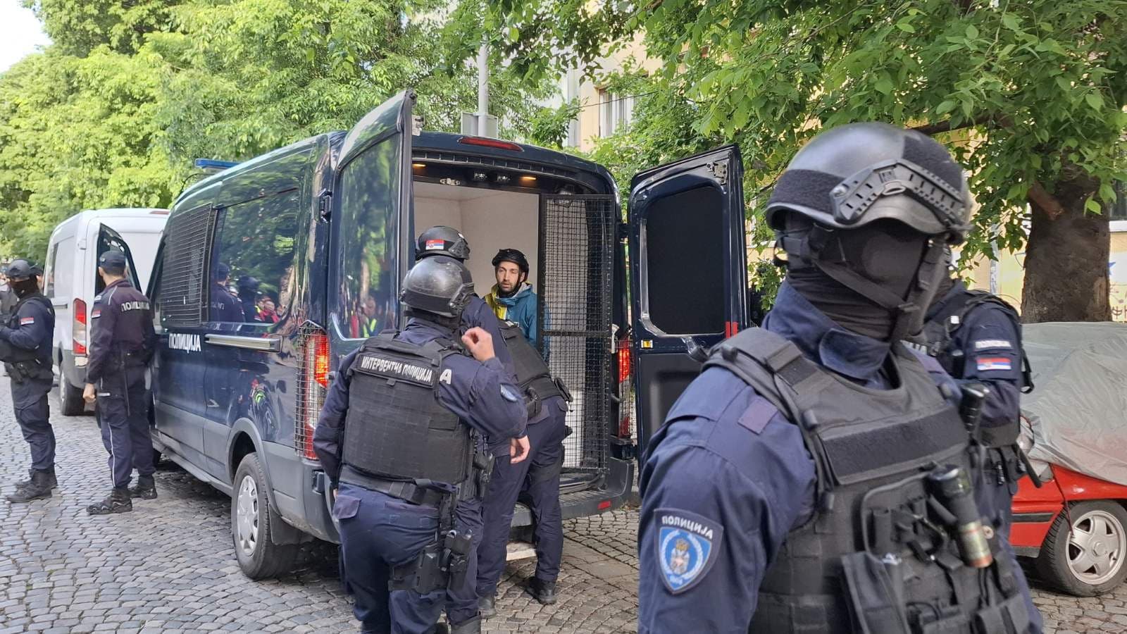 ANEM najoštrije osuđuje privođenje fotoreportera Gavrila Andrića