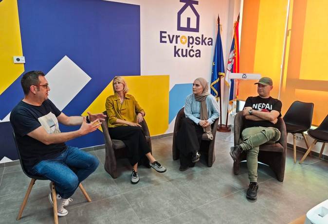 Novi Pazar: Novinare lokalnih medija muče isti problemi, prepušteni sami sebi