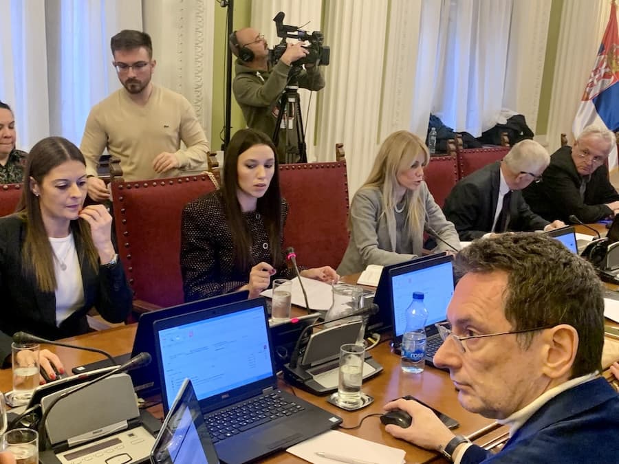 REM and the request for calling elections: We are facing a campaign that will be dirtier than ever; the government will do everything to keep REM under control.